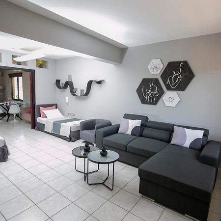 Castle View Luxury Apartment With Free Private Parking Kavala Dış mekan fotoğraf